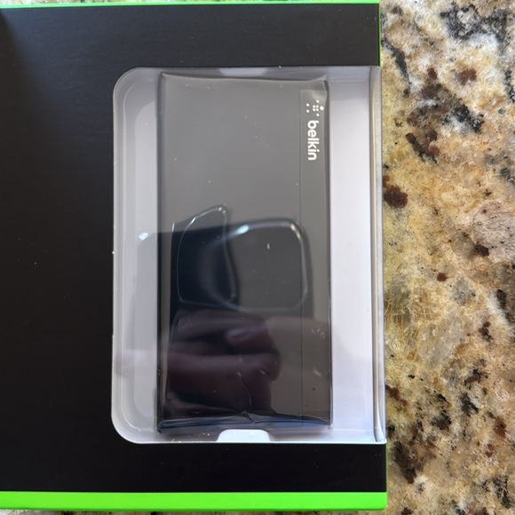 Belkin USB-C & USB-A (5 Gbps) 4-port mini hub - Picture 3 of 4